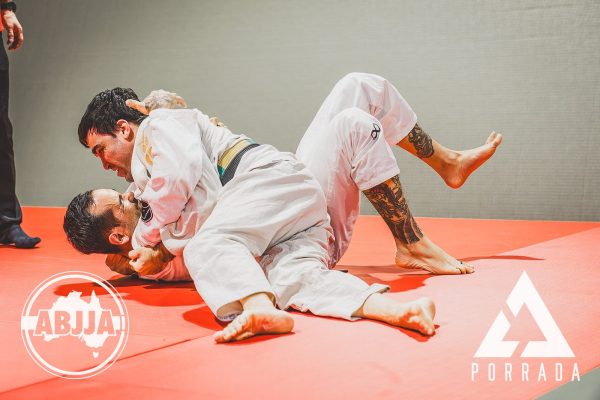 Porrada_Black-Belt-Under-75kg-_-Thiago-Okazima-Pacheco-BJJ-vs-William-Stevens-MyBJJ320_20260418_171144