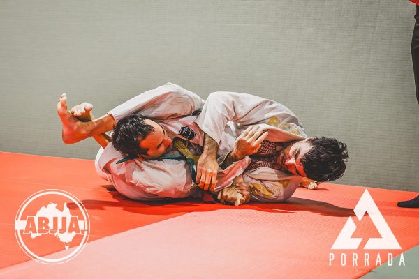 Porrada_Black-Belt-Under-75kg-_-Thiago-Okazima-Pacheco-BJJ-vs-William-Stevens-MyBJJ327_20260418_171311