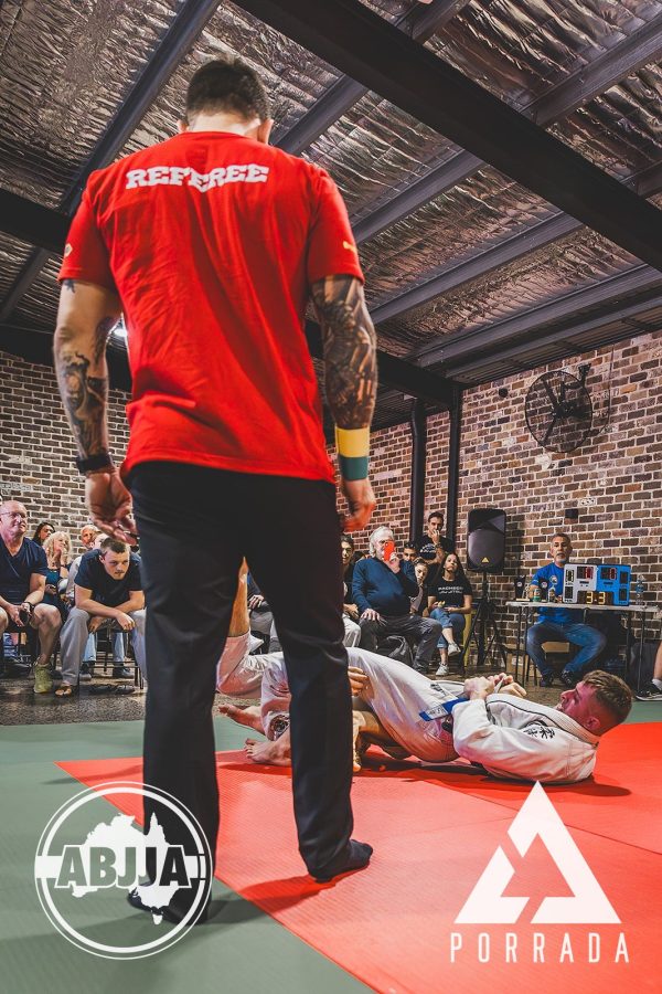 Porrada_Blue-Belt-Under-75kg-_-Jett-Crichton-Pacheco-BJJ-vs-Jackson-Osfield-MyBJJ124_20260418_155052
