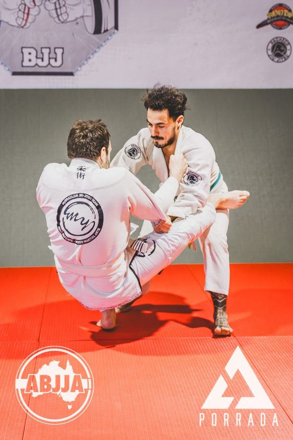 Porrada_White-Belt-Over-75kg-_-Fernando-Abreu-Pacheco-BJJ-vs-Liam-Garman-MyBJJ078_20260418_153543