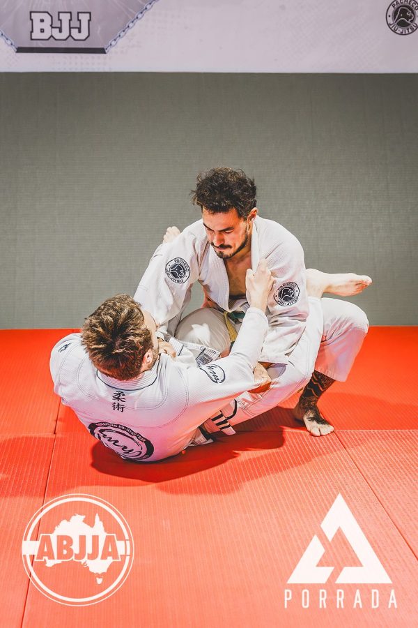 Porrada_White-Belt-Over-75kg-_-Fernando-Abreu-Pacheco-BJJ-vs-Liam-Garman-MyBJJ079_20260418_153543